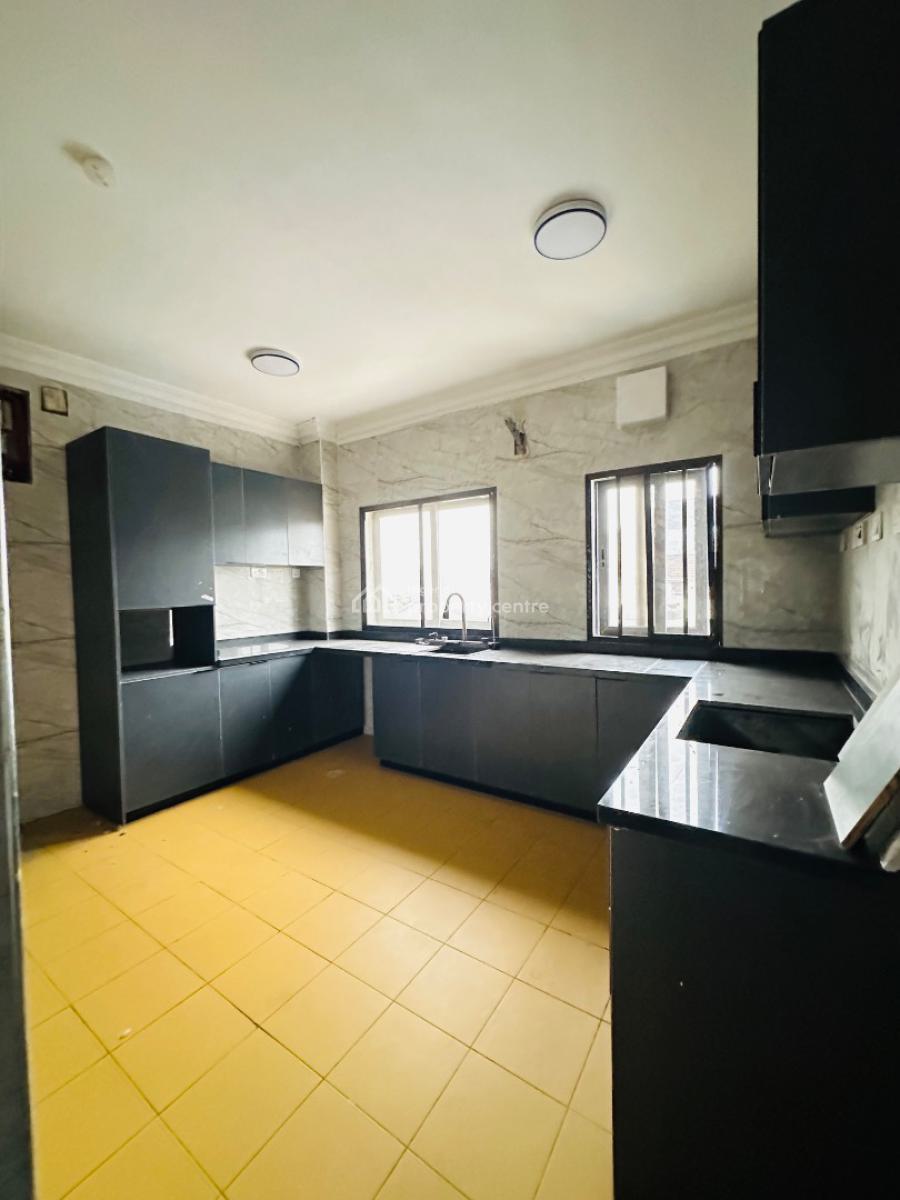 Elegantly Built 3 Bedroom Apartment with Bq, Pool, Gym & Elevator, Lekki Phase 1, Lekki, Lagos, Flat / Apartment for Rent