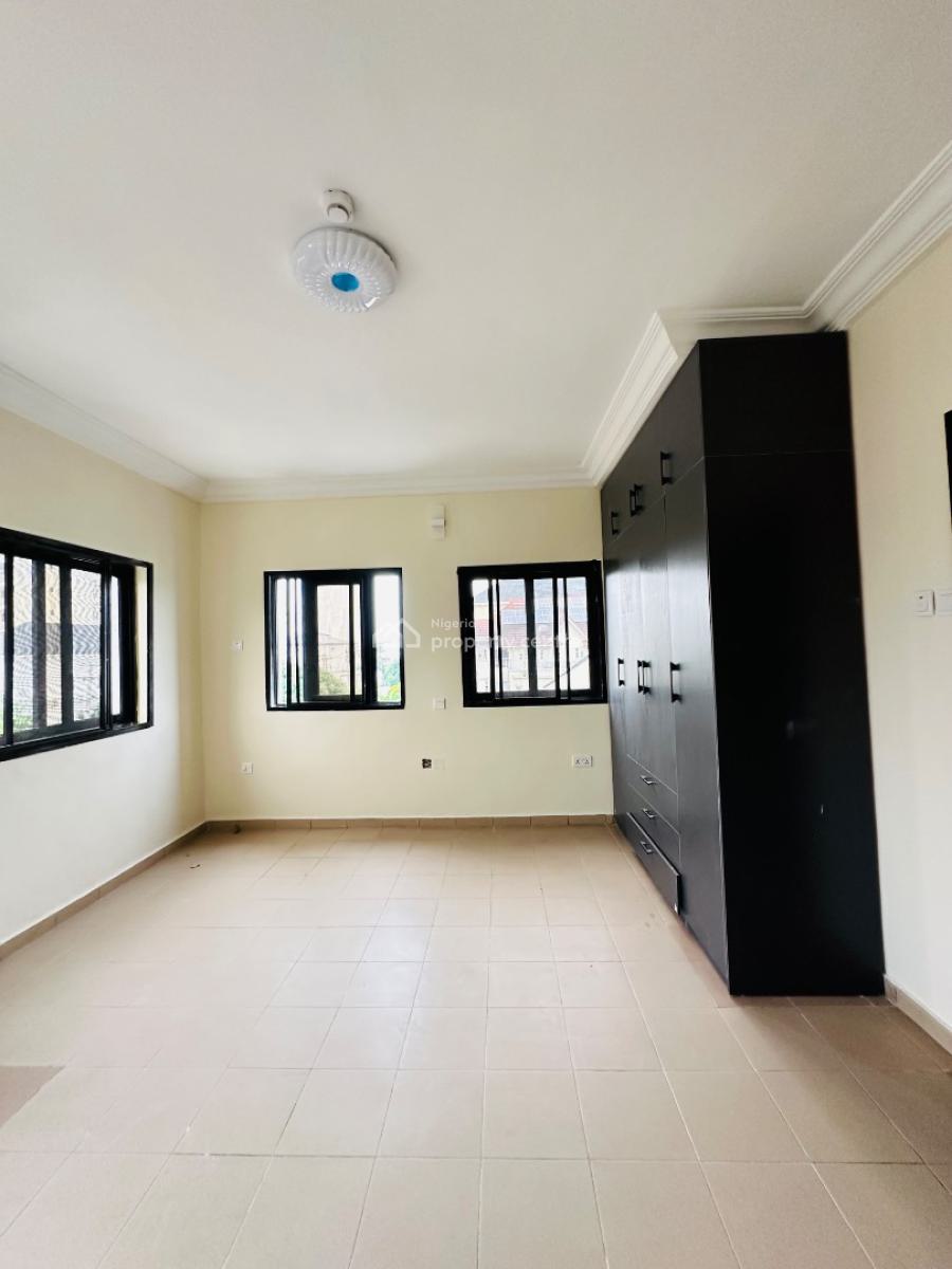 Elegantly Built 3 Bedroom Apartment with Bq, Pool, Gym & Elevator, Lekki Phase 1, Lekki, Lagos, Flat / Apartment for Rent