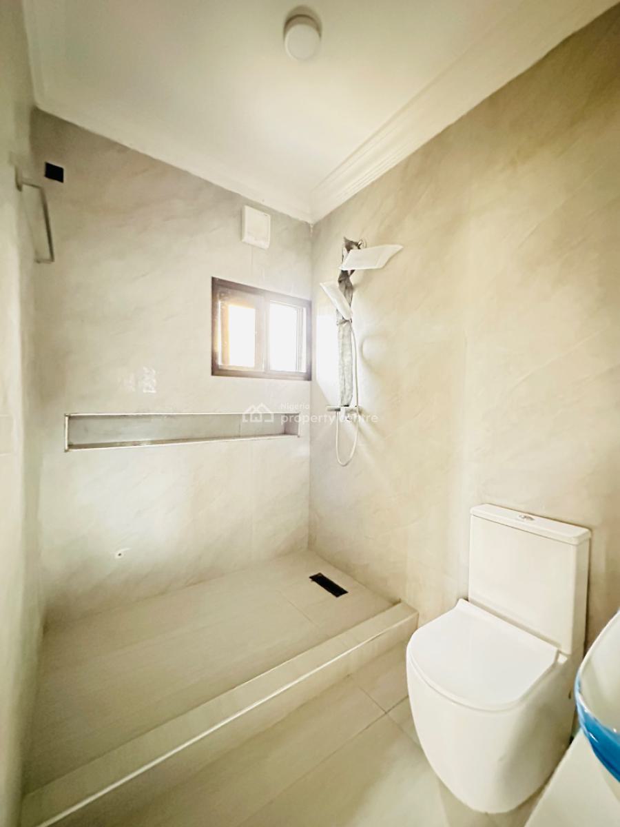 Elegantly Built 3 Bedroom Apartment with Bq, Pool, Gym & Elevator, Lekki Phase 1, Lekki, Lagos, Flat / Apartment for Rent