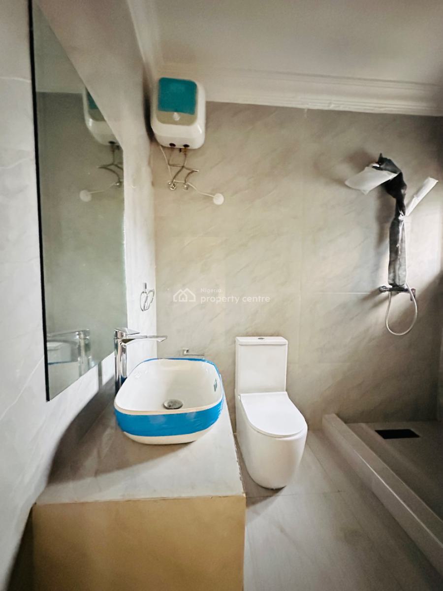 Elegantly Built 3 Bedroom Apartment with Bq, Pool, Gym & Elevator, Lekki Phase 1, Lekki, Lagos, Flat / Apartment for Rent