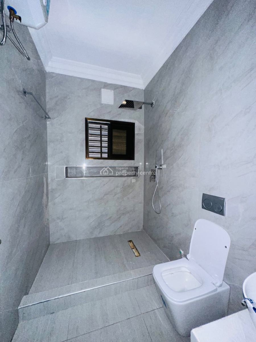 Elegantly Built 3 Bedroom Apartment with Bq, Pool, Gym & Elevator, Lekki Phase 1, Lekki, Lagos, Flat / Apartment for Rent
