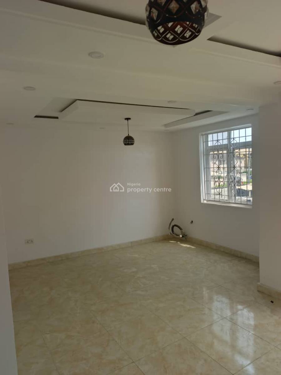 4-bedroom Terrace Duplex, Mobil Road Ilaje, Ajah, Lagos, Terraced Duplex for Rent