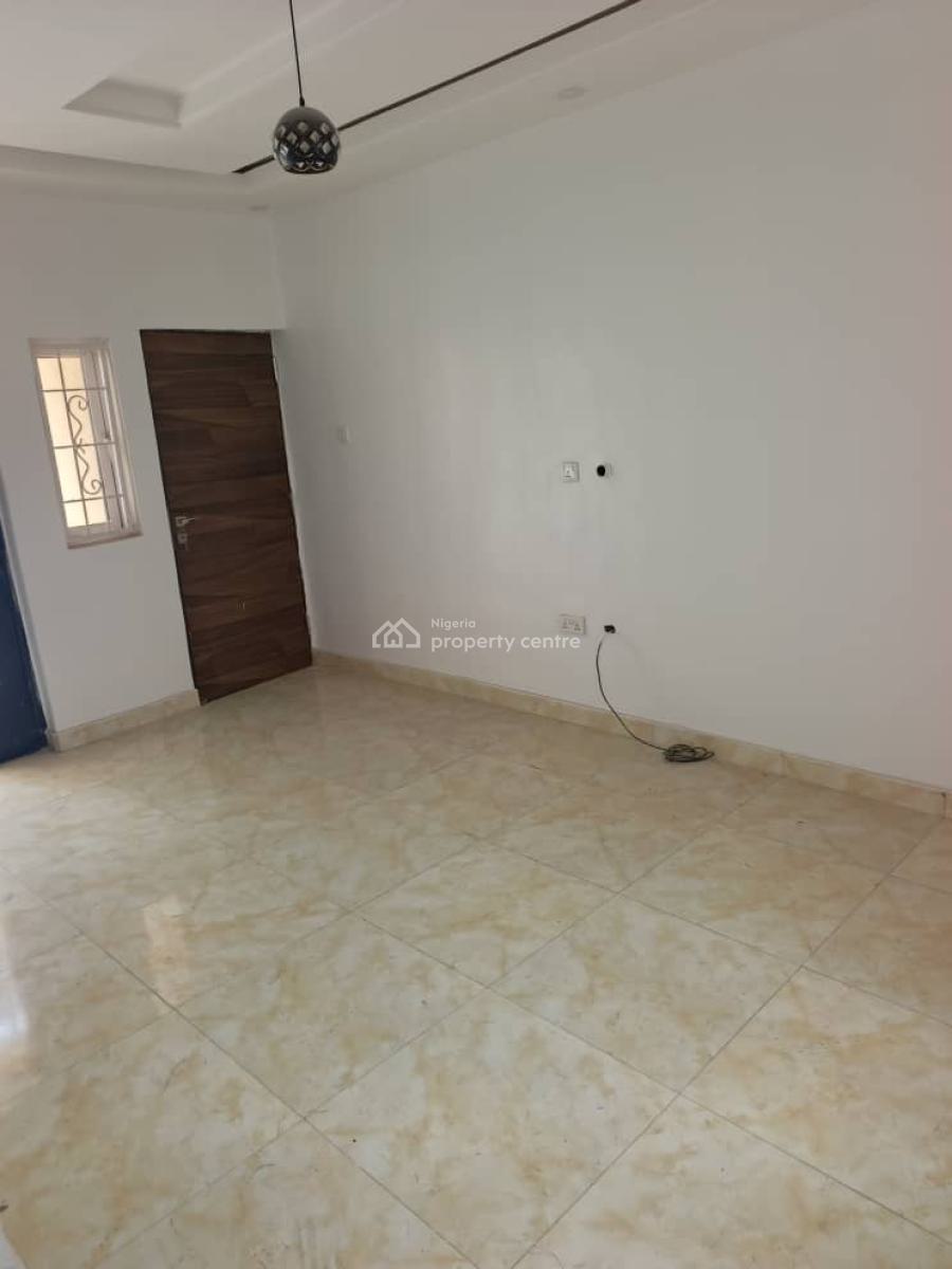 4-bedroom Terrace Duplex, Mobil Road Ilaje, Ajah, Lagos, Terraced Duplex for Rent