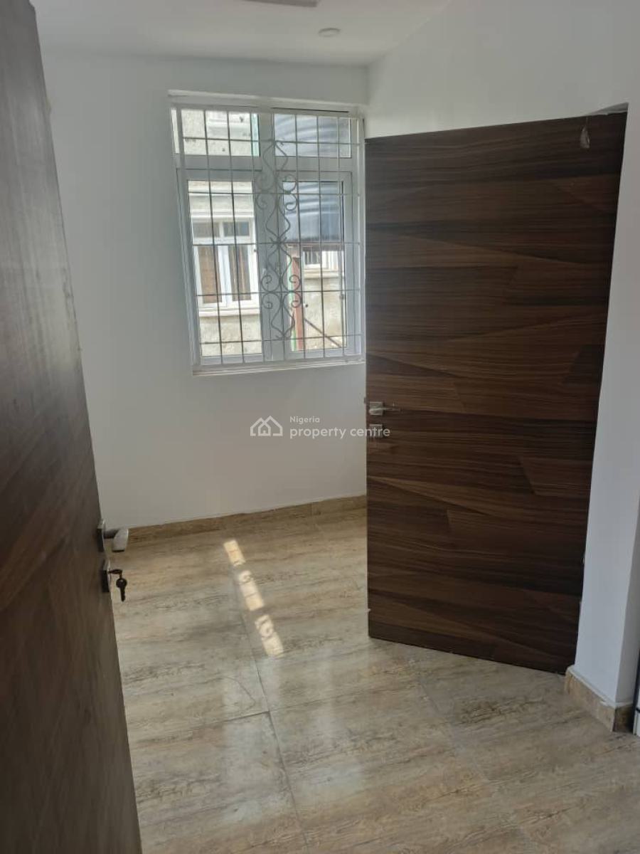 4-bedroom Terrace Duplex, Mobil Road Ilaje, Ajah, Lagos, Terraced Duplex for Rent