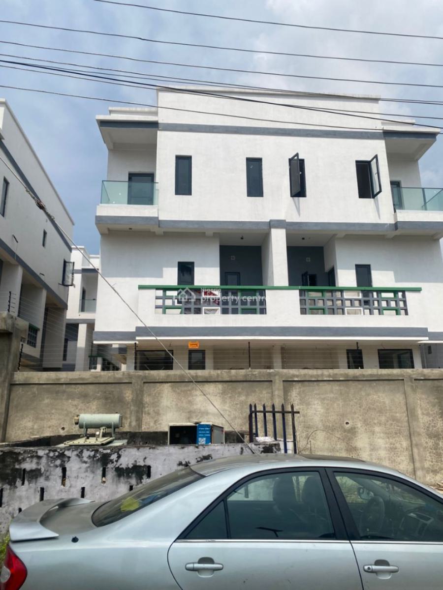 Neatly Built 4 Bedroom Semi Detached Duplex with a Maids Room, Off Admiralty Road, Lekki Phase 1, Lekki, Lagos, Semi-detached Duplex for Sale