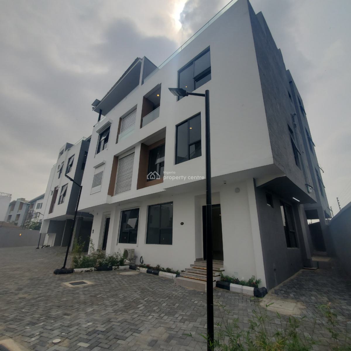 Amazing 5bedroom Semi Detached Duplex with a Bq and a Pool, Lekki Phase 1, Lekki, Lagos, House for Sale