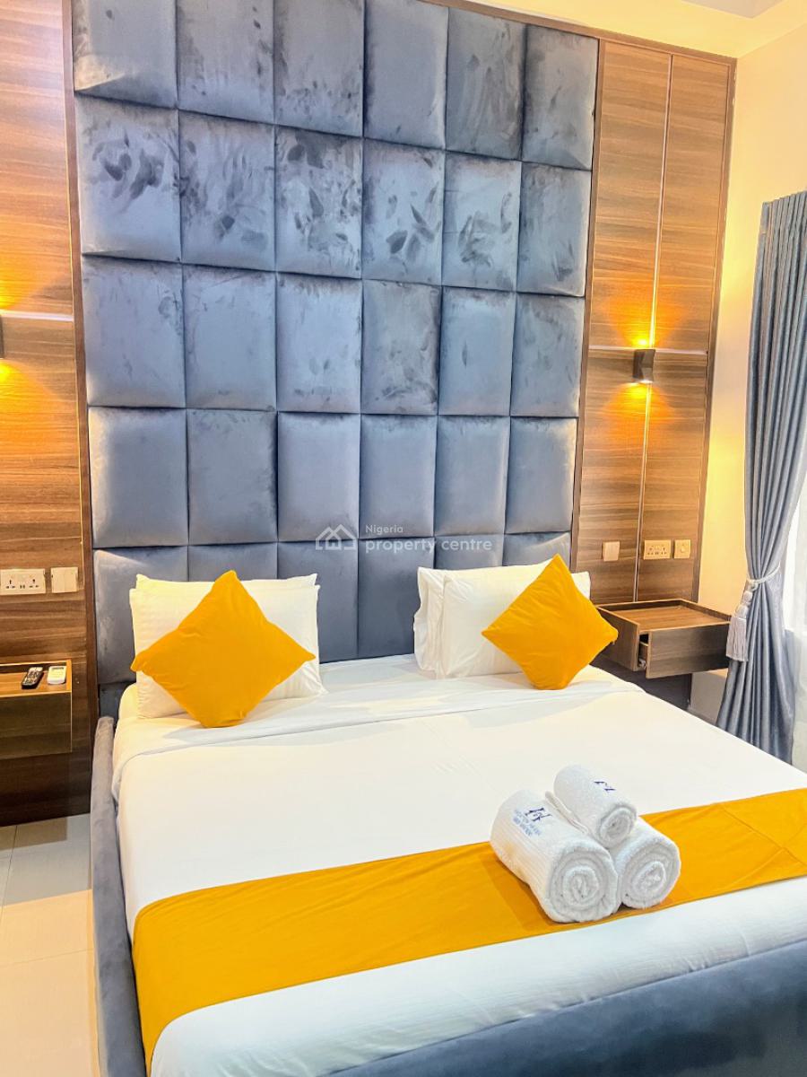 Vacation Amber 1 Bed Apartment, Freedom Way, Lekki Phase 1, Lekki, Lagos, Flat / Apartment Short Let