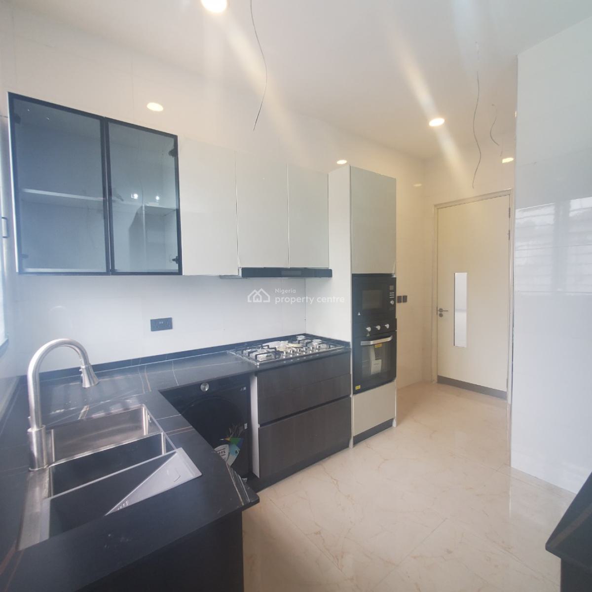 Magnificent 4bedroom Maisonette with a Pool, Lekki Phase 1, Lekki, Lagos, Flat / Apartment for Sale