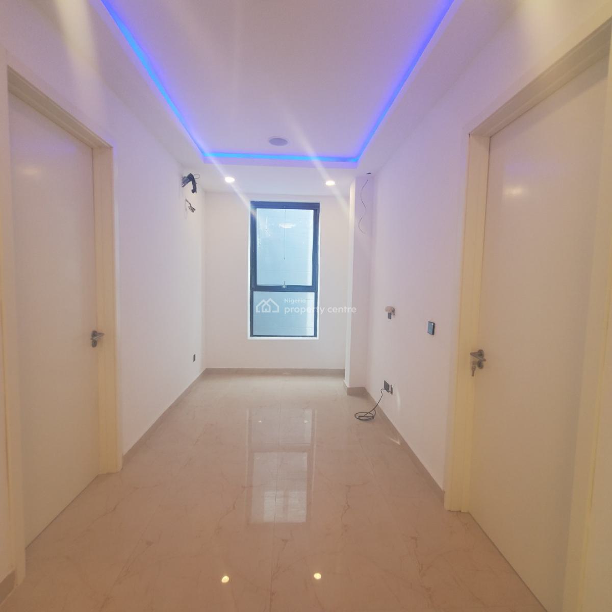 Magnificent 4bedroom Maisonette with a Pool, Lekki Phase 1, Lekki, Lagos, Flat / Apartment for Sale