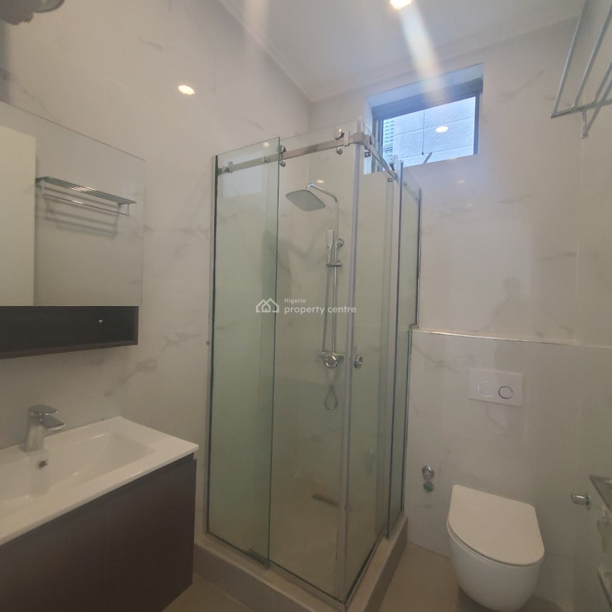 Magnificent 4bedroom Maisonette with a Pool, Lekki Phase 1, Lekki, Lagos, Flat / Apartment for Sale