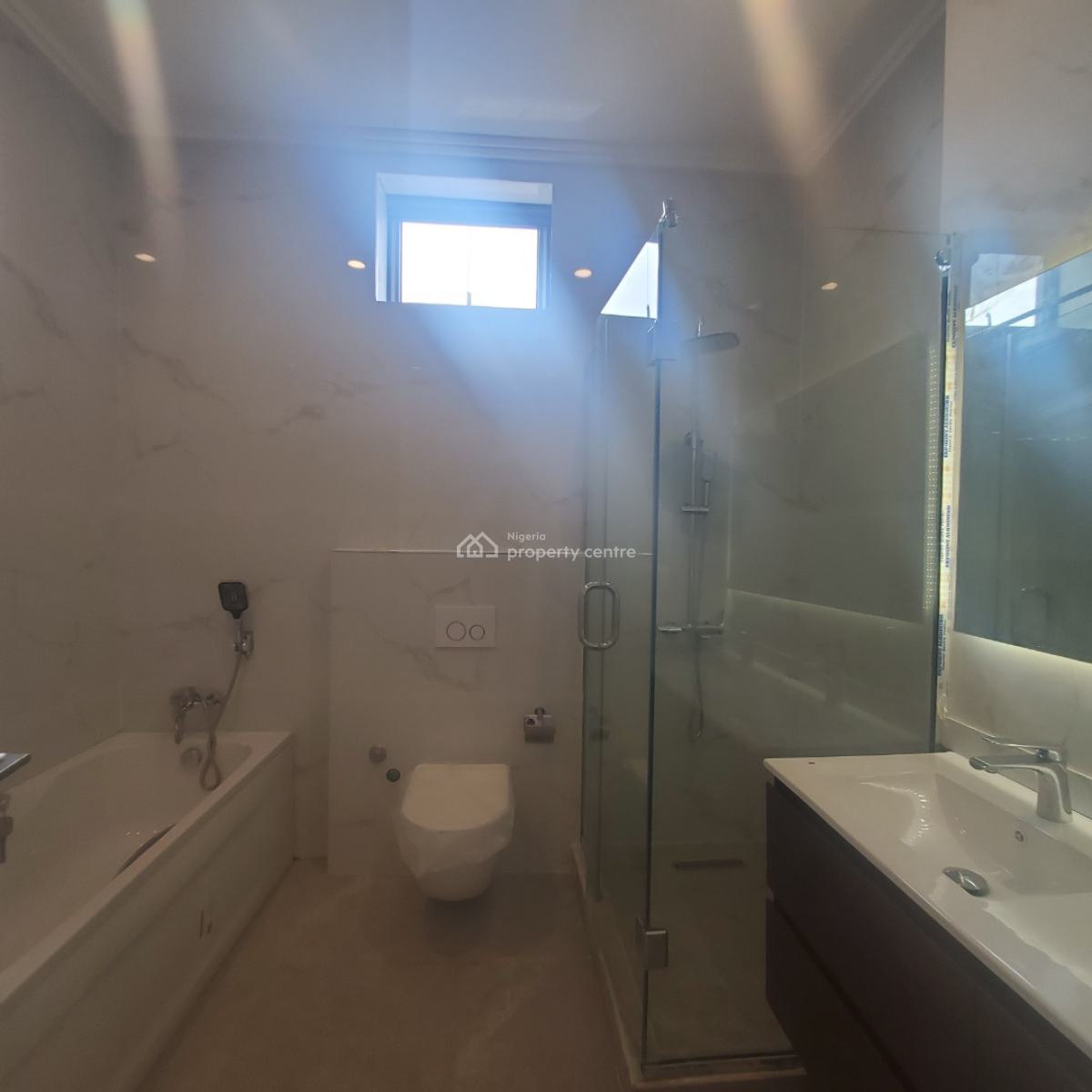 Magnificent 4bedroom Maisonette with a Pool, Lekki Phase 1, Lekki, Lagos, Flat / Apartment for Sale