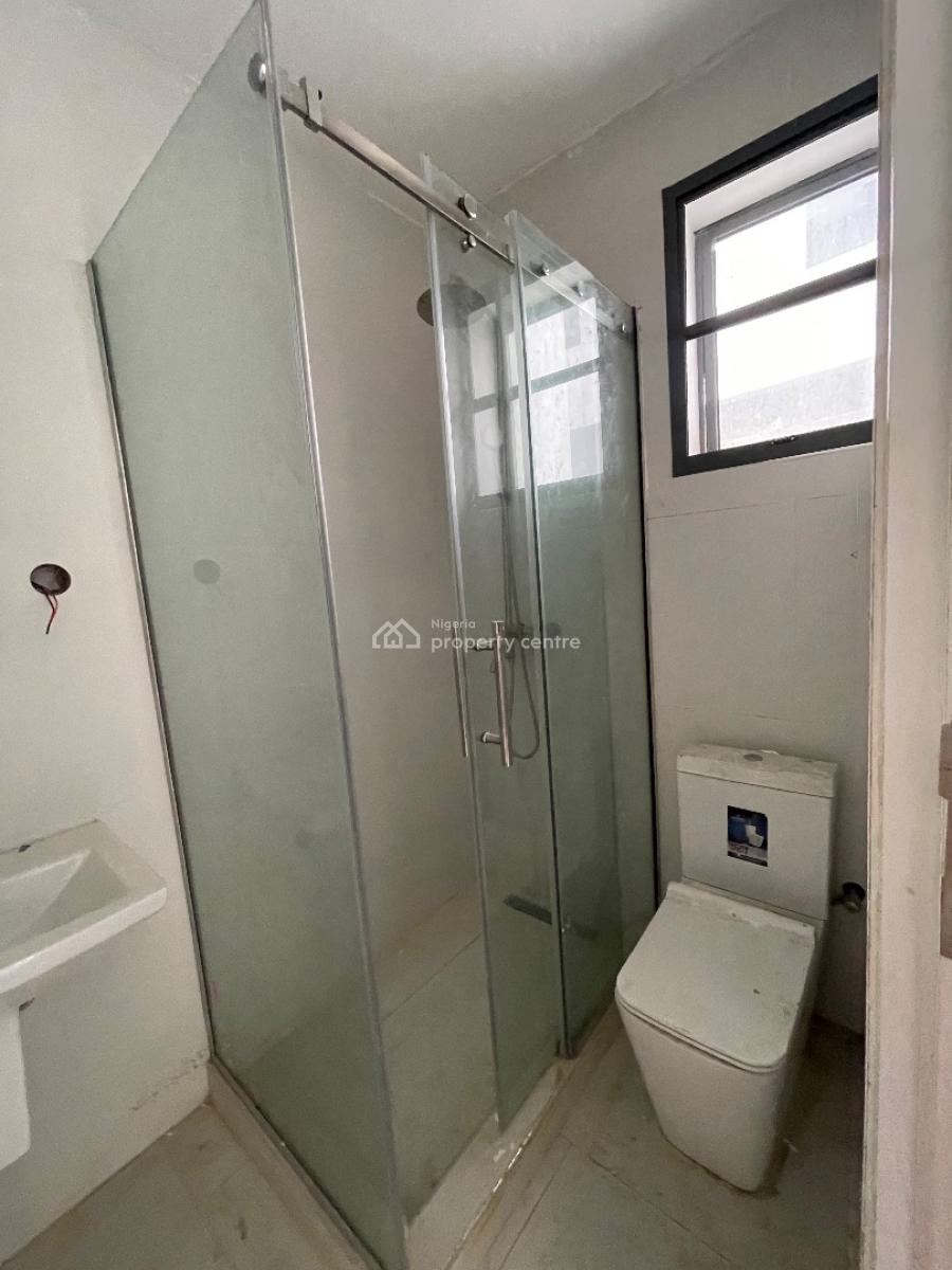 Fully Serviced 2bedroom Apartment, Freedom Way, Lekki Phase 1, Lekki, Lagos, Flat / Apartment for Sale