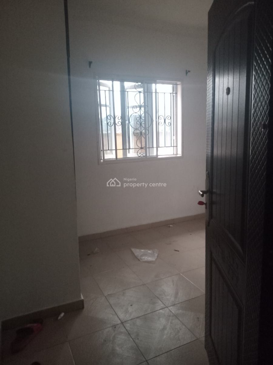Neatly Used Mini Flat Downstairs Apartment Spacious, Unity Estate New Road Gbetu, Awoyaya, Ibeju Lekki, Lagos, Mini Flat (room and Parlour) for Rent