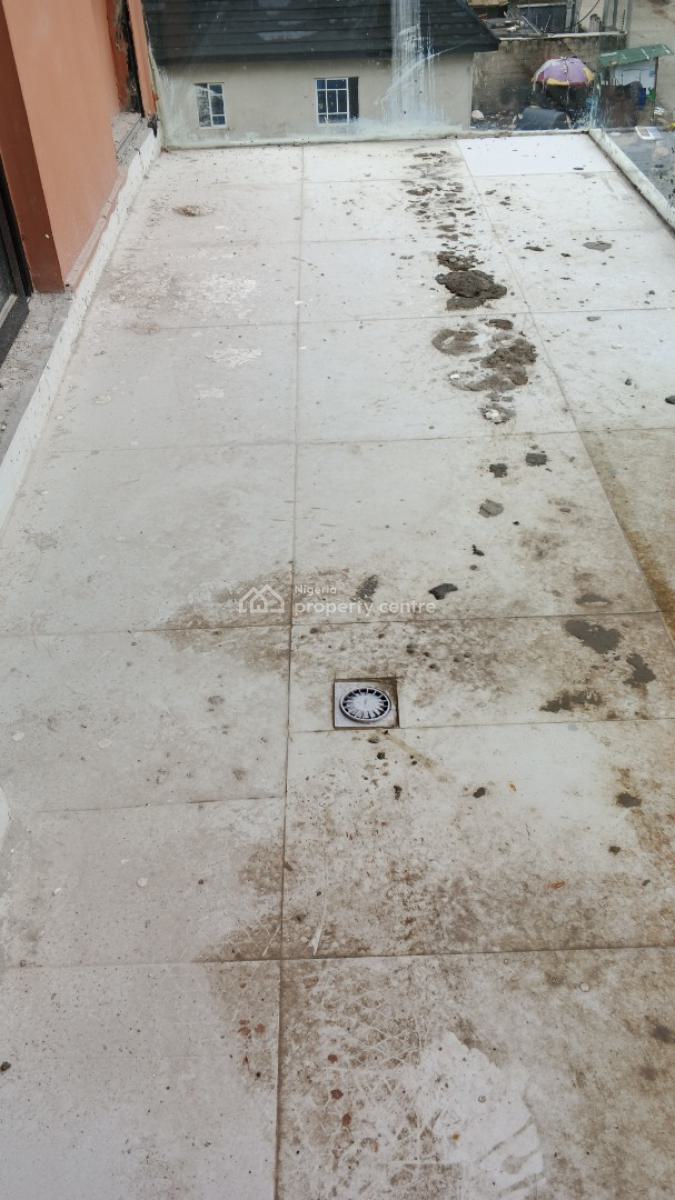 Luxury 2 Bedroom Flat, Ologolo, Lekki, Lagos, Flat / Apartment for Sale