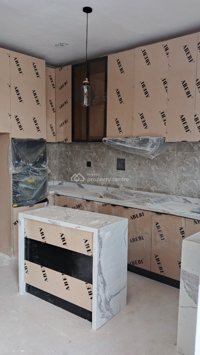 Luxury 2 Bedroom Flat, Ologolo, Lekki, Lagos, Flat / Apartment for Sale