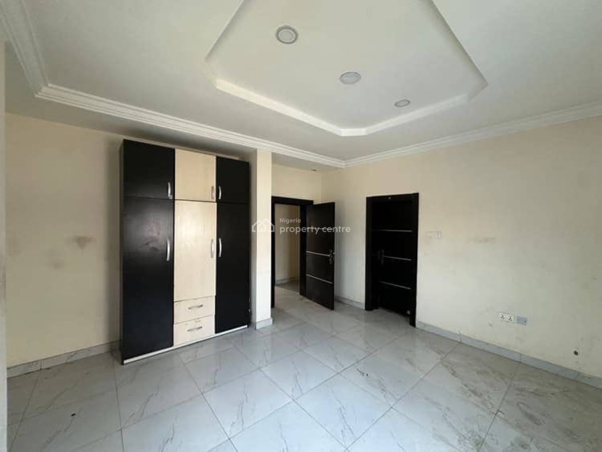 Spacious 3 Bedroom Apartment, Ajah, Lagos, Flat / Apartment for Rent