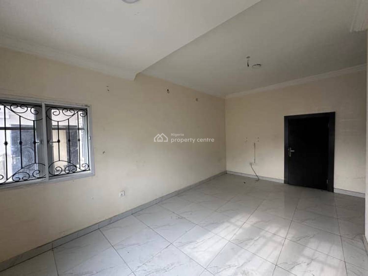 Spacious 3 Bedroom Apartment, Ajah, Lagos, Flat / Apartment for Rent