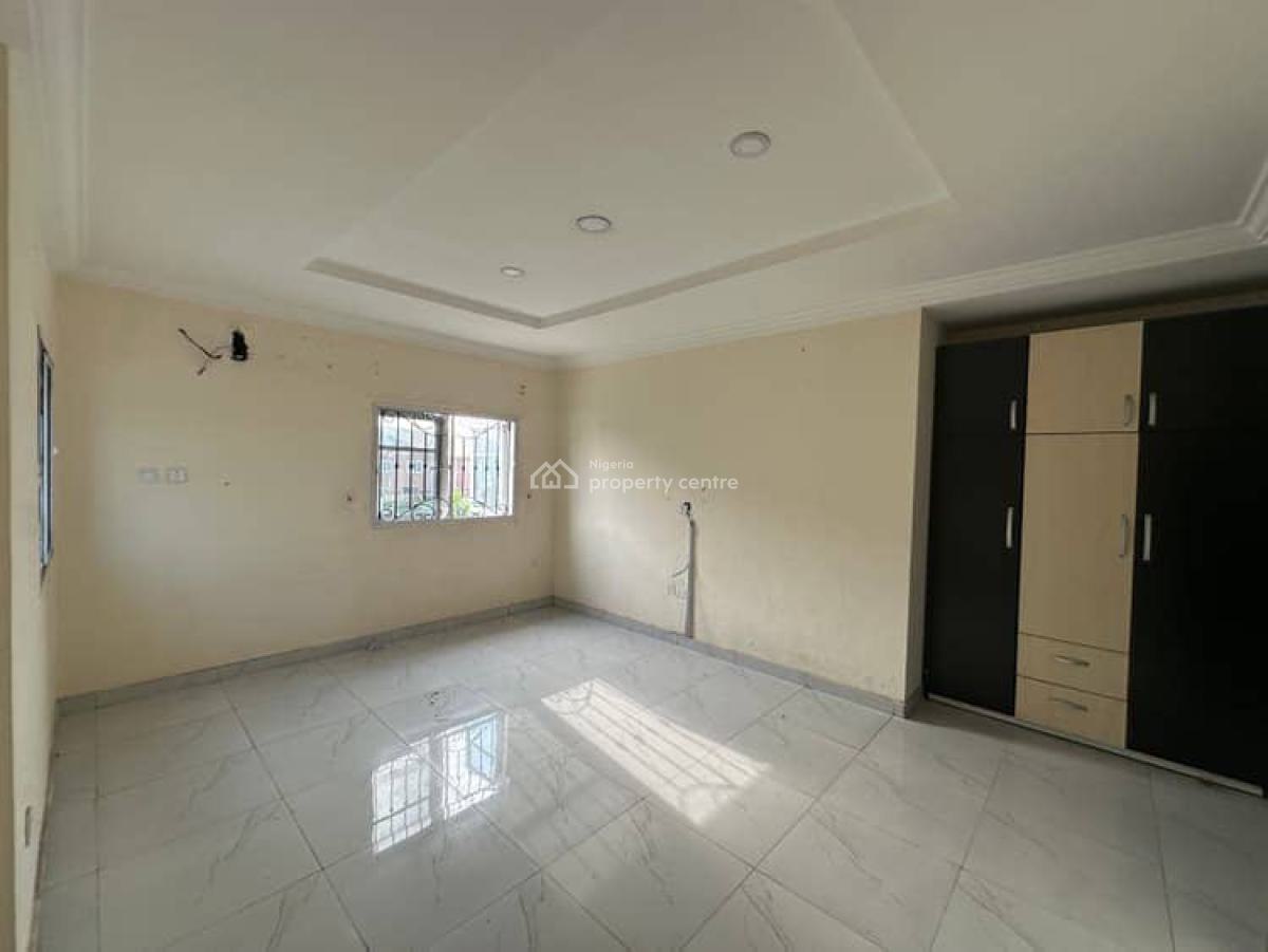 Spacious 3 Bedroom Apartment, Ajah, Lagos, Flat / Apartment for Rent