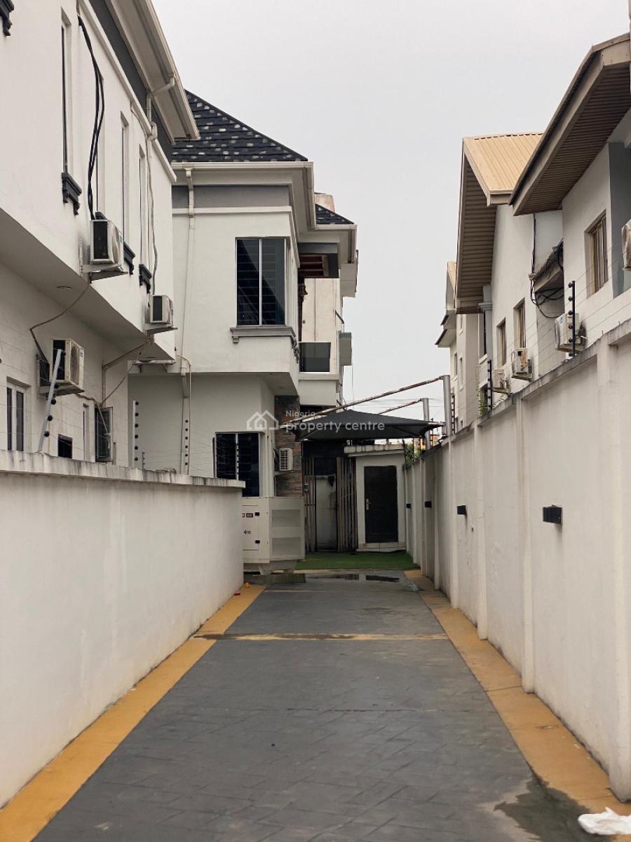 5 Bedroom Detached Duplex with Bq, Ikota, Lekki, Lagos, Detached Duplex for Sale