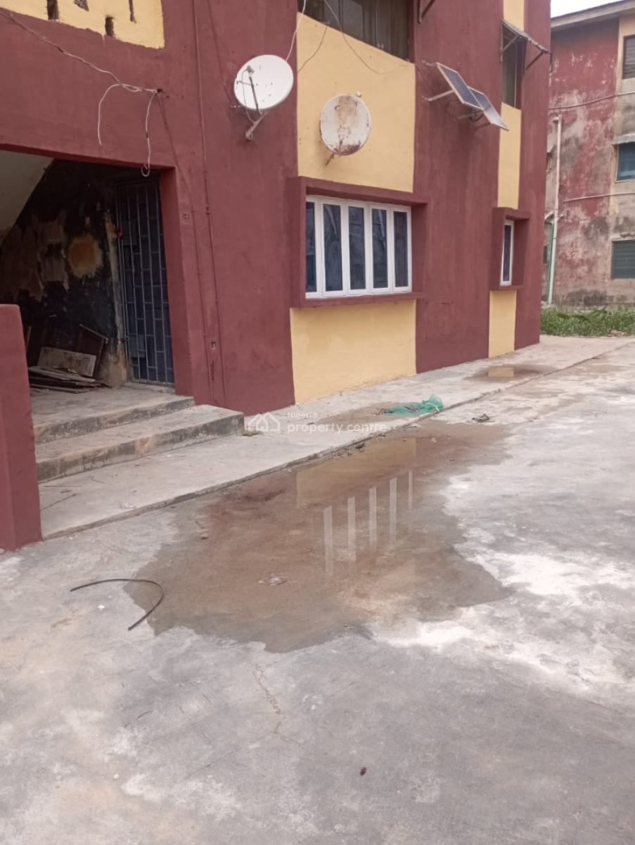 3 Bedroom Flats, 2, Second Rainbow B/stop, Festac Link Bridge Road, Amuwo Odofin, Lagos, Flat / Apartment for Sale