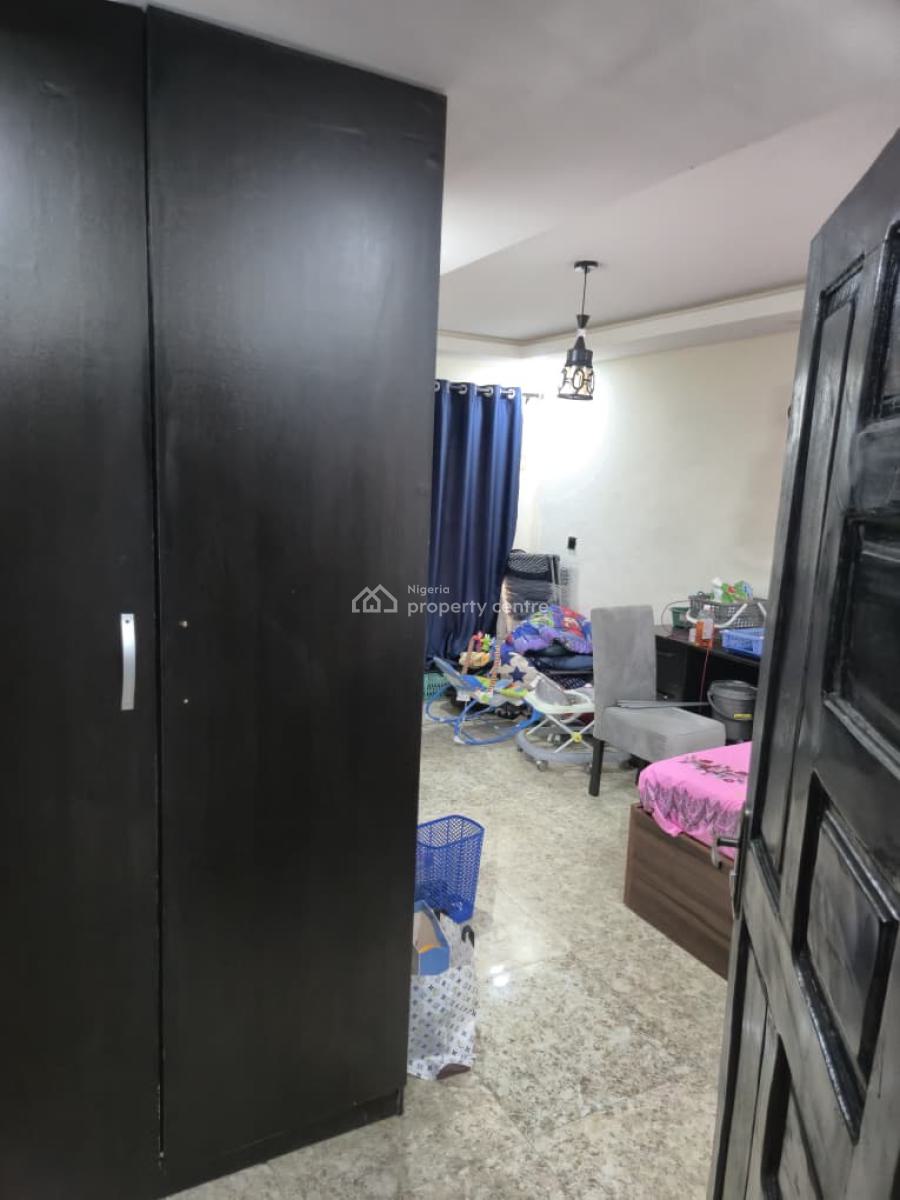 Upstairs 2 Bedrooms Flat Apartment 2nd Floor, Ikate, Lekki, Lagos, Flat / Apartment for Sale