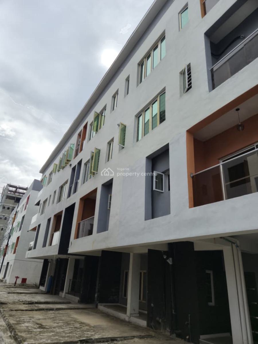 Upstairs 2 Bedrooms Flat Apartment 2nd Floor, Ikate, Lekki, Lagos, Flat / Apartment for Sale