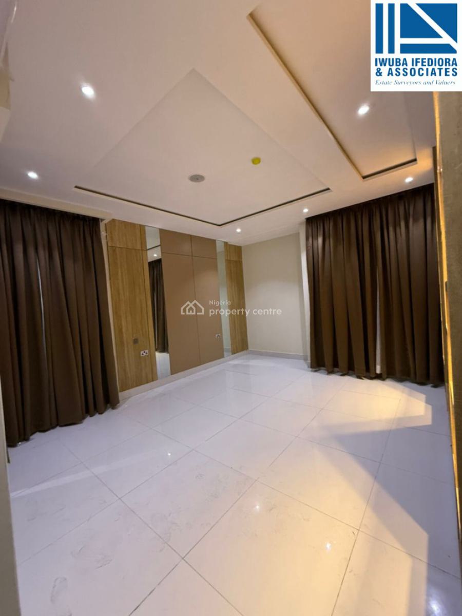 Stylish 3 Bedrooms Apartment + Service Room, Off Bourdillon Road, Ikoyi, Lagos, Flat / Apartment for Rent