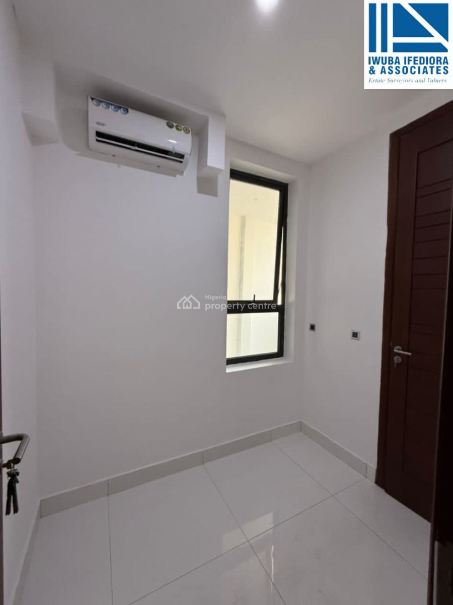 Stylish 3 Bedrooms Apartment + Service Room, Off Bourdillon Road, Ikoyi, Lagos, Flat / Apartment for Rent