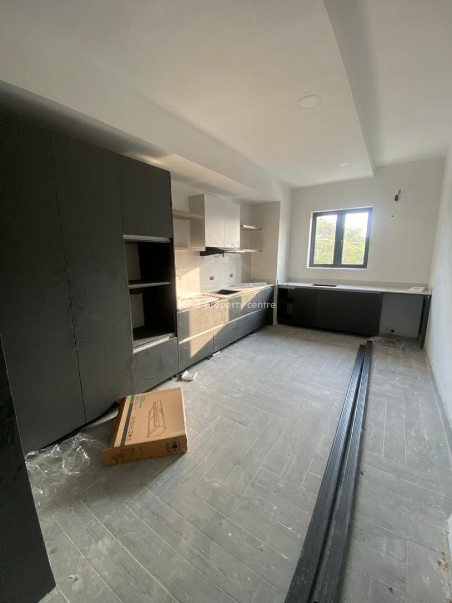 Exquisite 3 Bedroom Apartment, Admiralty Way, Lekki Phase 1, Lekki, Lagos, Flat / Apartment for Rent