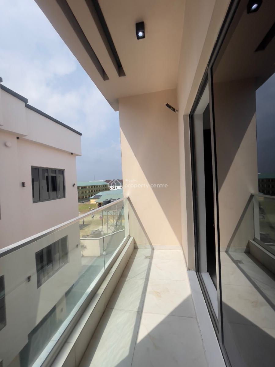 Luxury and Spacious 2 Bedroom Apartment, Chevron, Agungi, Lekki, Lagos, Block of Flats for Sale