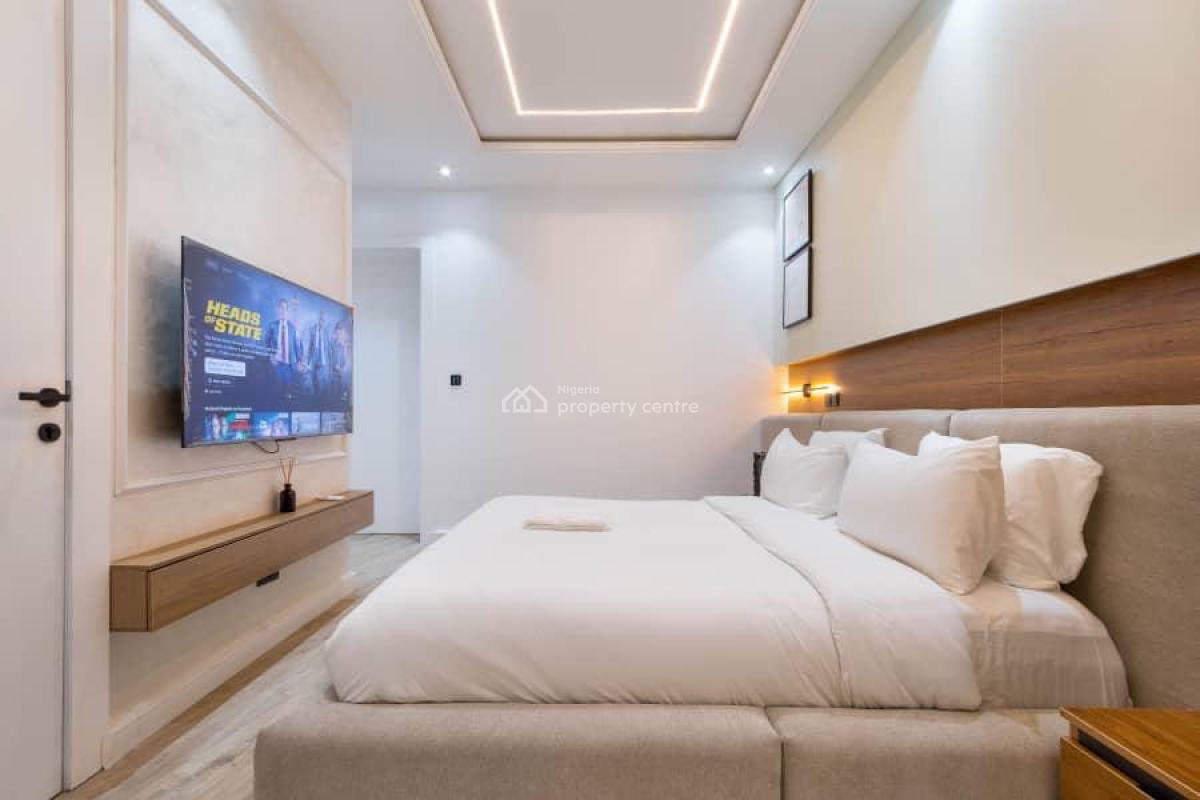 2 Bedroom Loft Apartment with Pool Gym Elevator, Lekki Phase 1, Lekki, Lagos, Flat / Apartment Short Let