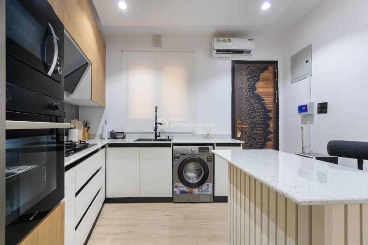 2 Bedroom Loft Apartment with Pool Gym Elevator, Lekki Phase 1, Lekki, Lagos, Flat / Apartment Short Let