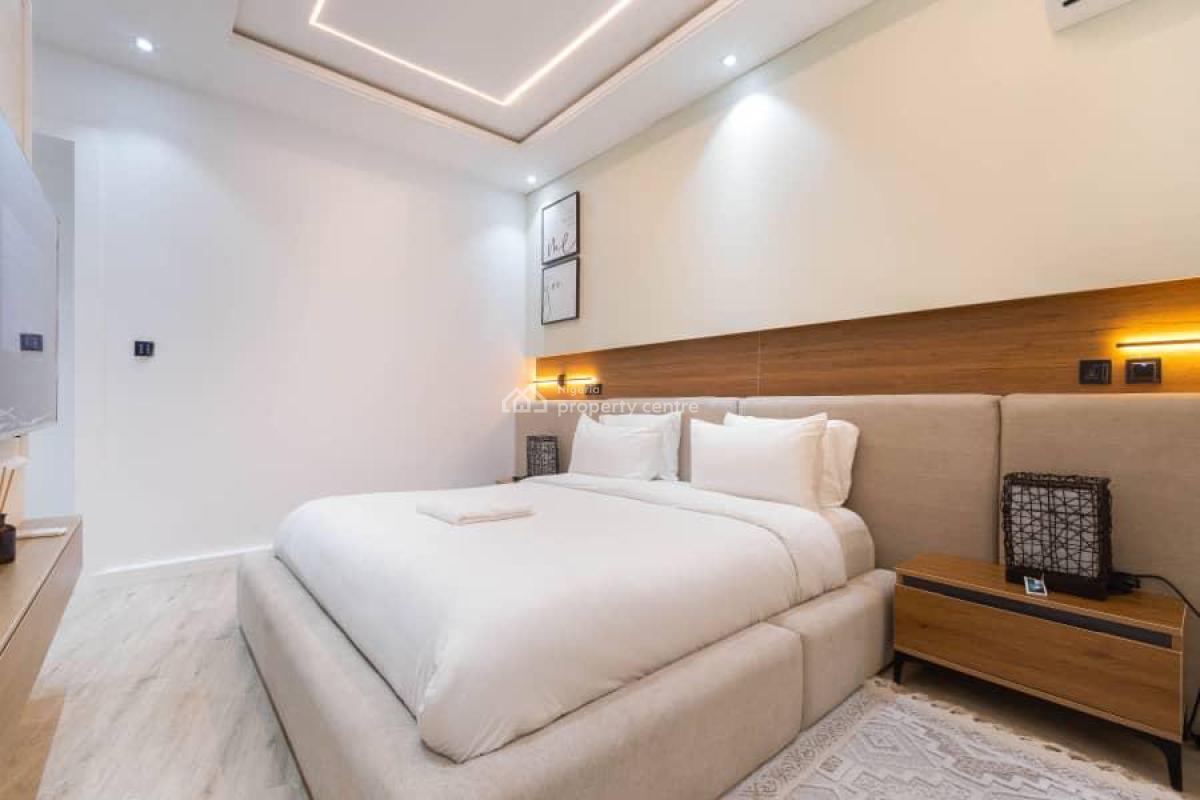 2 Bedroom Loft Apartment with Pool Gym Elevator, Lekki Phase 1, Lekki, Lagos, Flat / Apartment Short Let