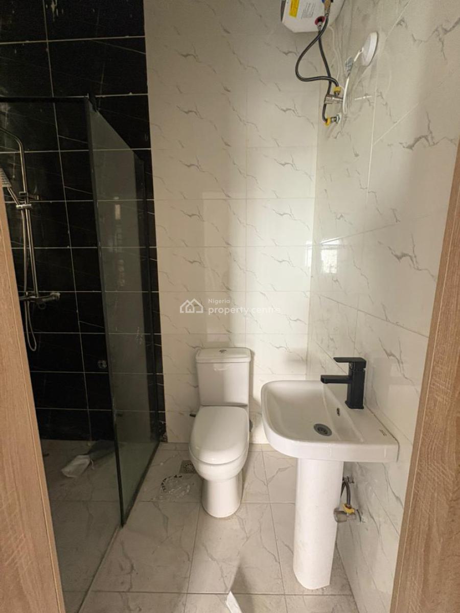 2 Bedroom Apartment, Ologolo, Lekki, Lagos, Flat / Apartment for Sale