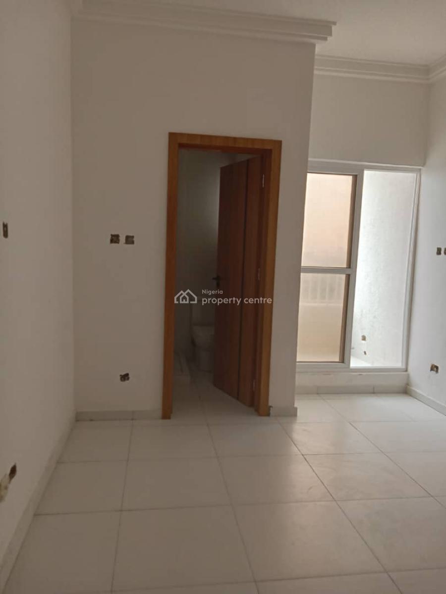 Neat 3 Bedroom Apartment 24 Hours Light Secured Estate, Western Foreshore, Osapa, Lekki, Lagos, Flat / Apartment for Rent