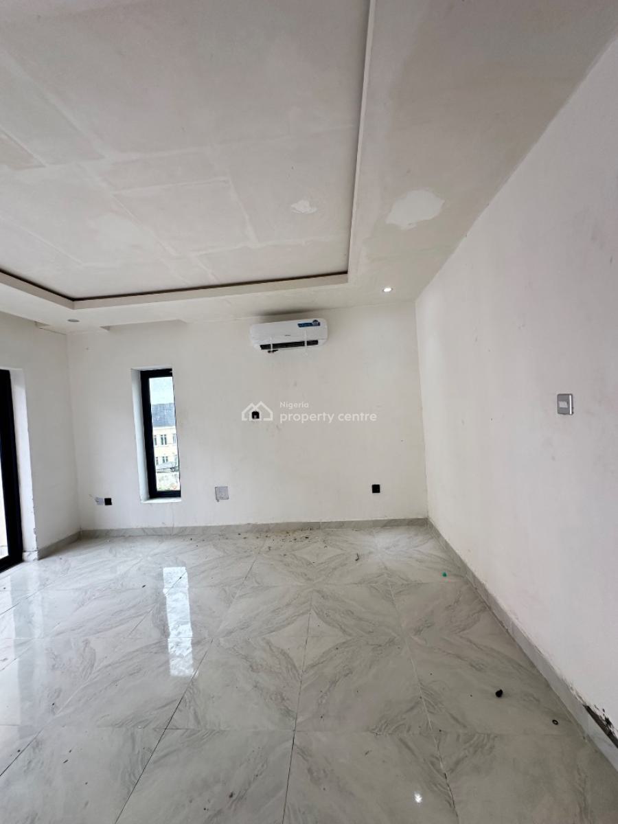 Spaciously Built 2 Bedroom Terrace Duplex with Pool and Gym, Lekki Phase 1, Lekki, Lagos, Terraced Duplex for Rent