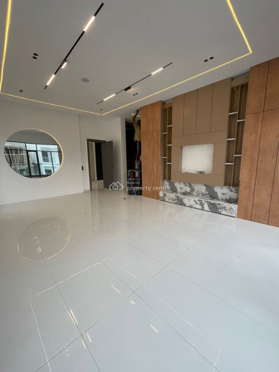 5 Bedrooms Fully-detached Duplex, Ajah, Lagos, Detached Duplex for Sale