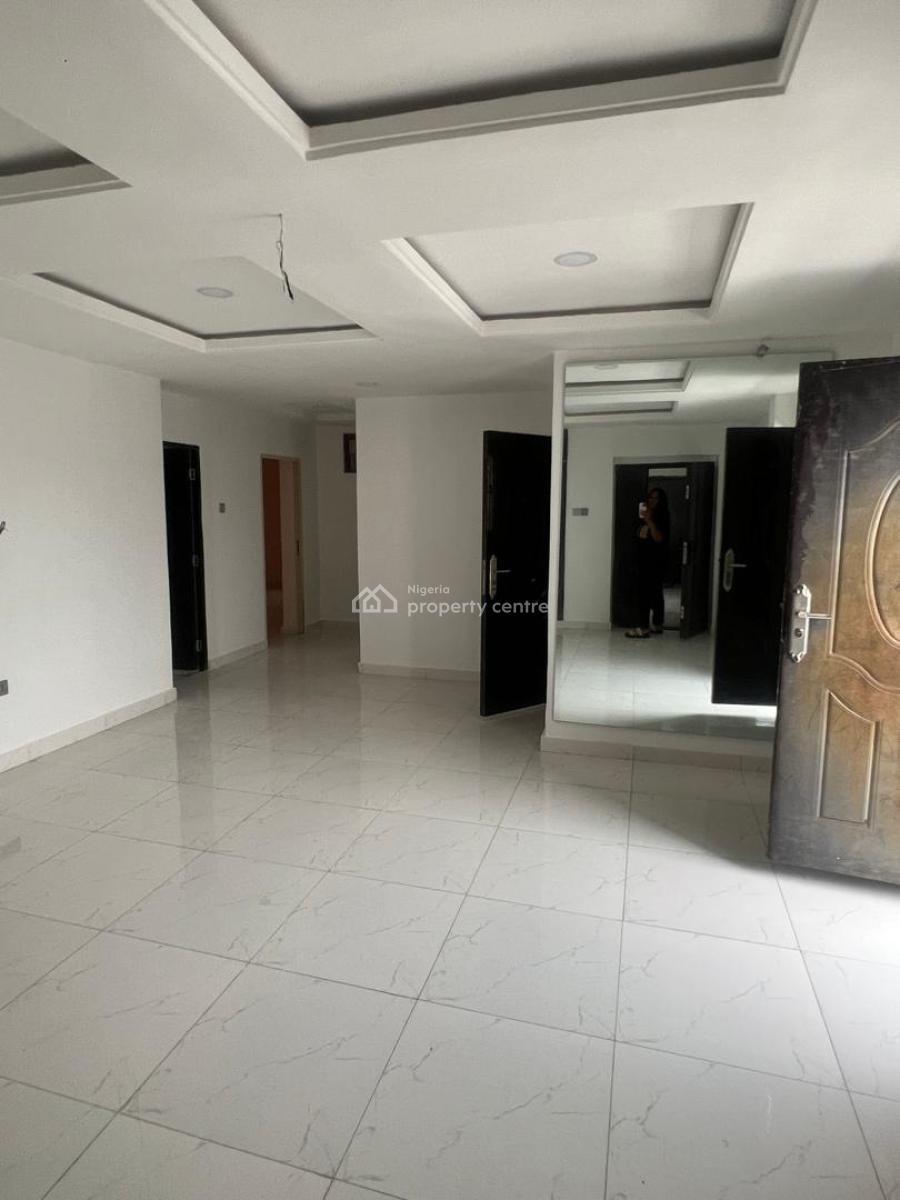Specious 3 Bedrooms Flat, Ilasan, Lekki, Lagos, Flat / Apartment for Rent