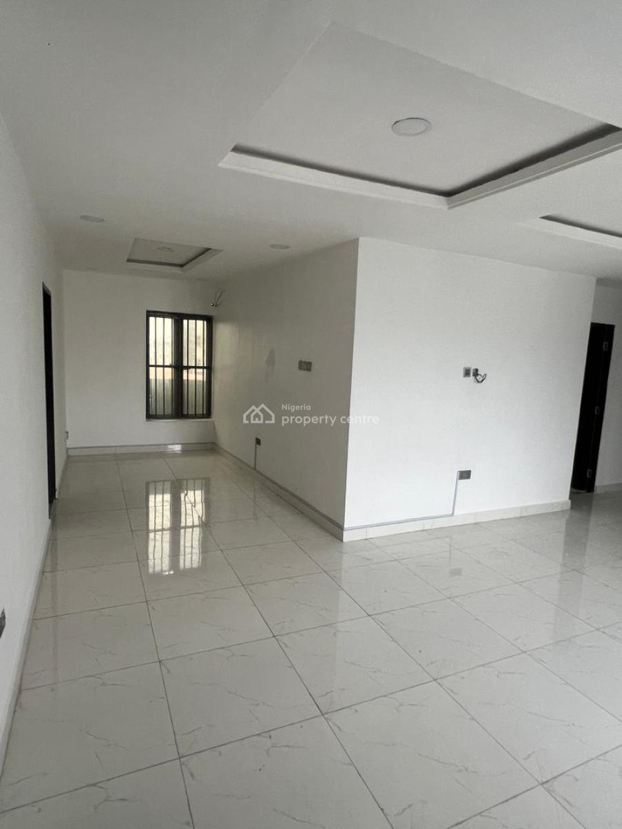 Specious 3 Bedrooms Flat, Ilasan, Lekki, Lagos, Flat / Apartment for Rent