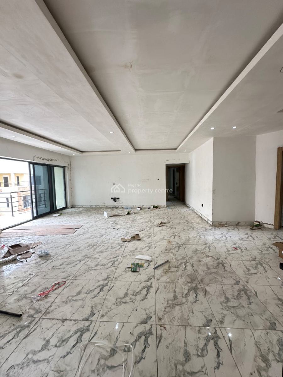 Spaciously Built 3 Bedroom Penthouse with Pool & Gym, Lekki Phase 1, Lekki, Lagos, House for Rent