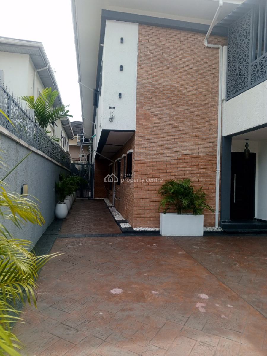 Luxury 5 Bedroom Fully Detached House with Bq, Lekki Phase 1, Lekki, Lagos, Detached Duplex for Rent