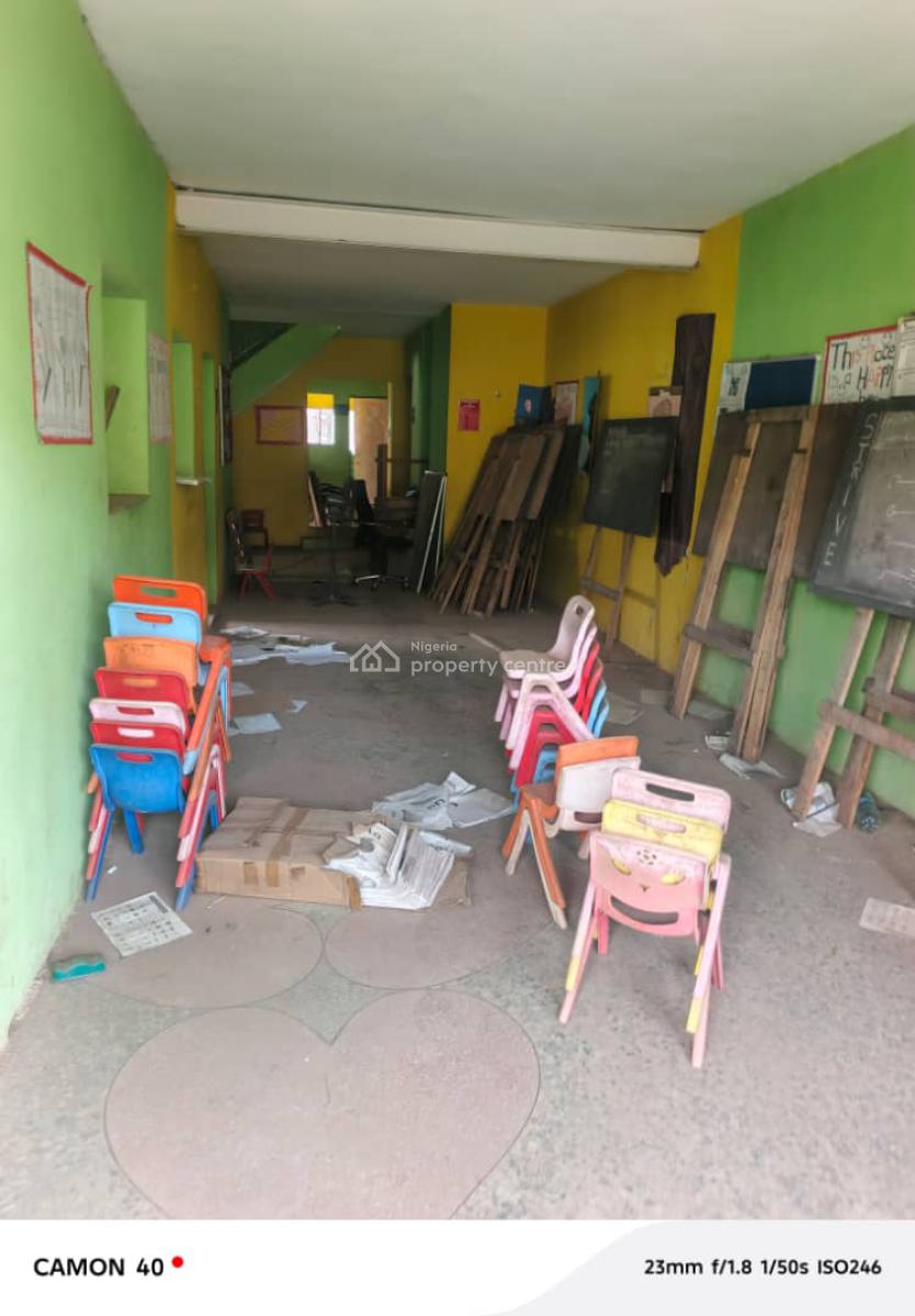 Well Maintained 5 Nos of 3 Bedroom Flat, Okunola, Egbeda, Alimosho, Lagos, Block of Flats for Sale