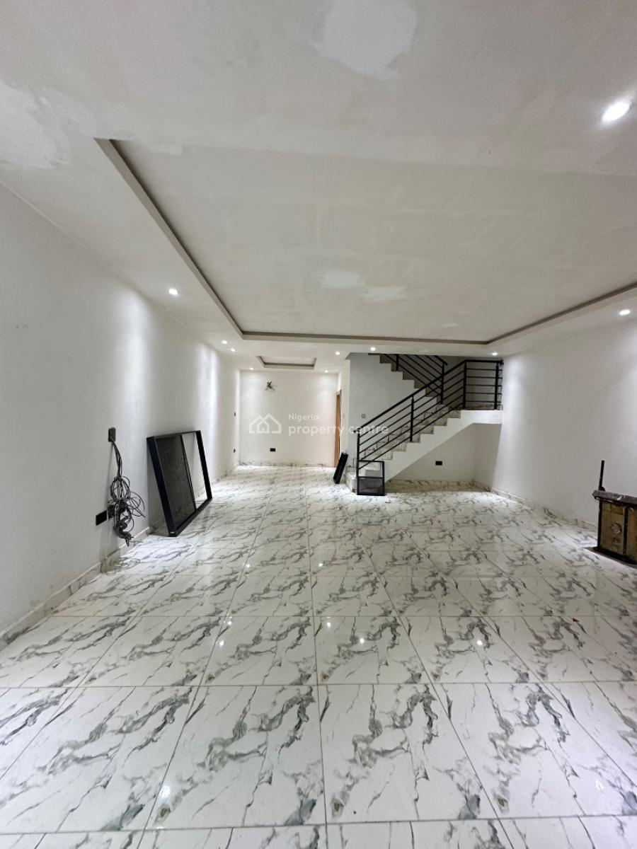 Beautifully Built 4 Bedroom Terrace Duplex with Pool and Gym, Lekki Phase 1, Lekki, Lagos, Terraced Duplex for Rent