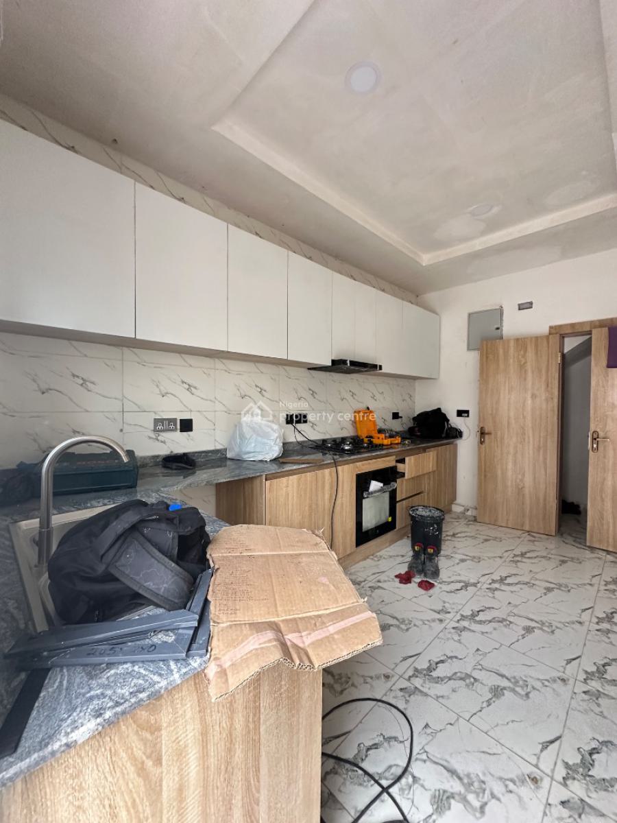 Beautifully Built 4 Bedroom Terrace Duplex with Pool and Gym, Lekki Phase 1, Lekki, Lagos, Terraced Duplex for Rent