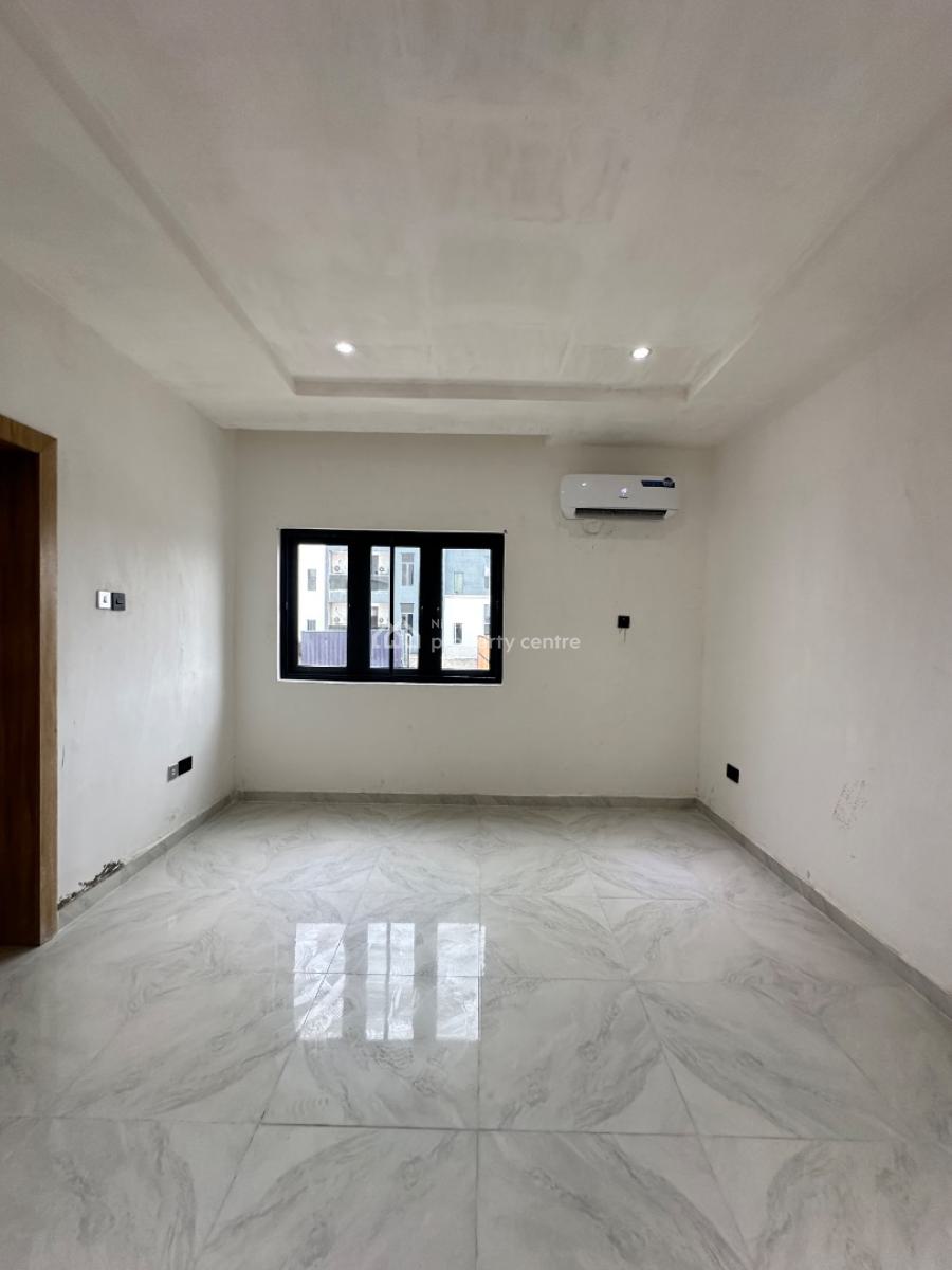 Beautifully Built 4 Bedroom Terrace Duplex with Pool and Gym, Lekki Phase 1, Lekki, Lagos, Terraced Duplex for Rent