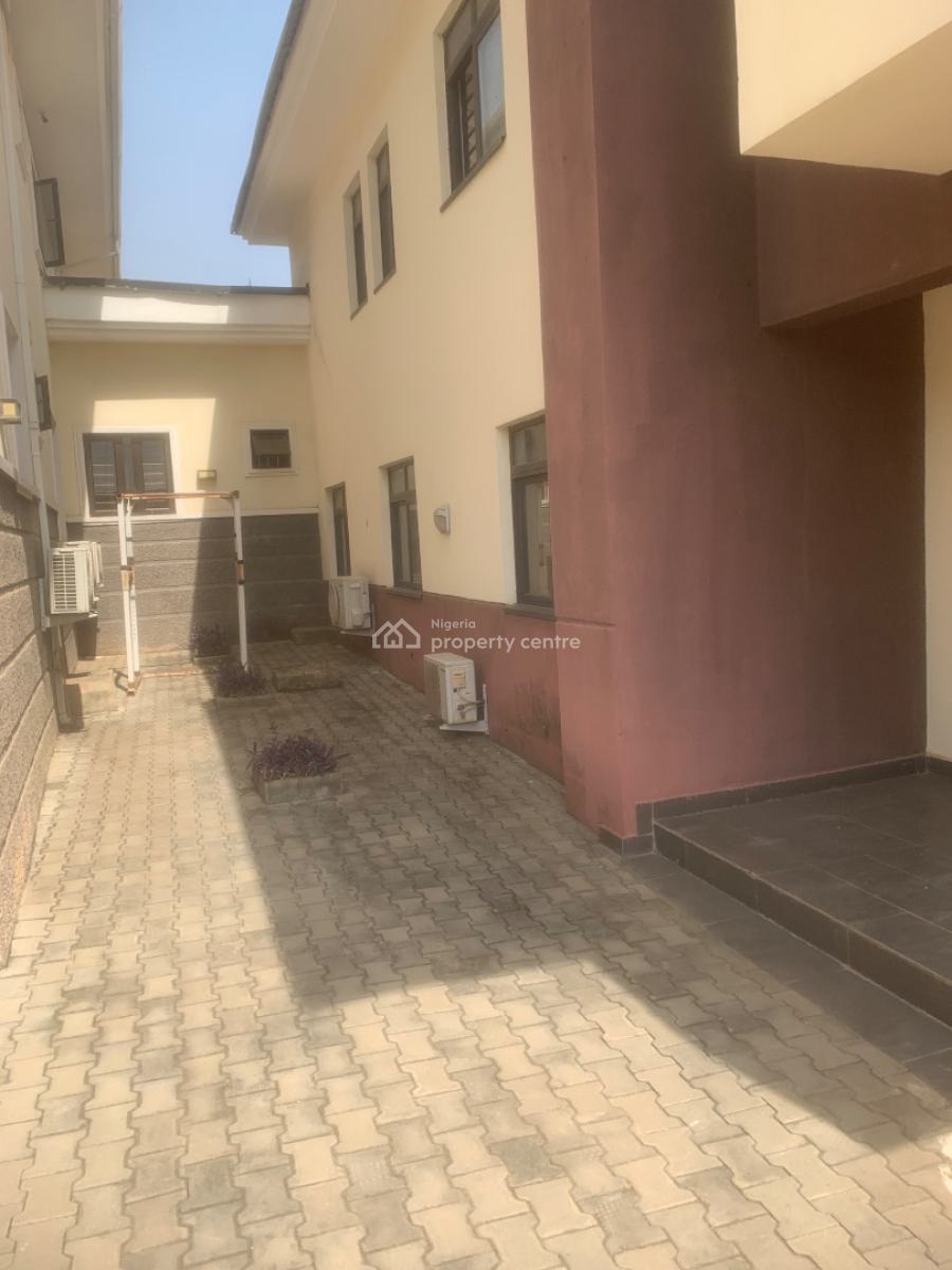 Classy and Tranquil 4 Bedroom Semi Detached Duplex, Off Alvan Ikoku Street, Maitama District, Abuja, Semi-detached Duplex for Rent