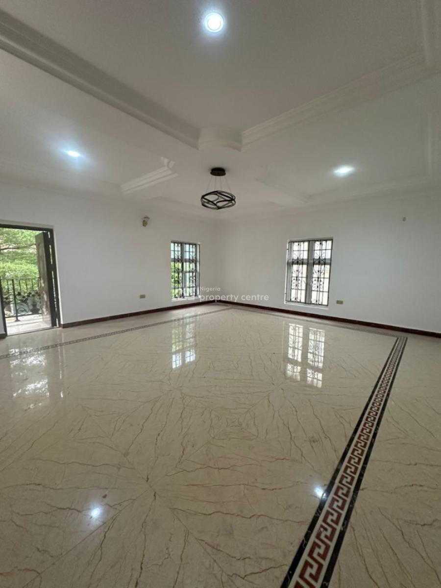 Spacious 3 Bedroom Flat Without Bq, Lekki Phase 1, Lekki, Lagos, Flat / Apartment for Rent