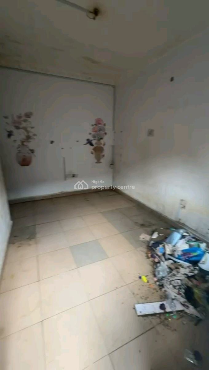 Neatly Used, Spacious and Standard Mini Flat in a Good Environment, Off Awoyokun, Onipanu, Shomolu, Lagos, Mini Flat (room and Parlour) for Rent