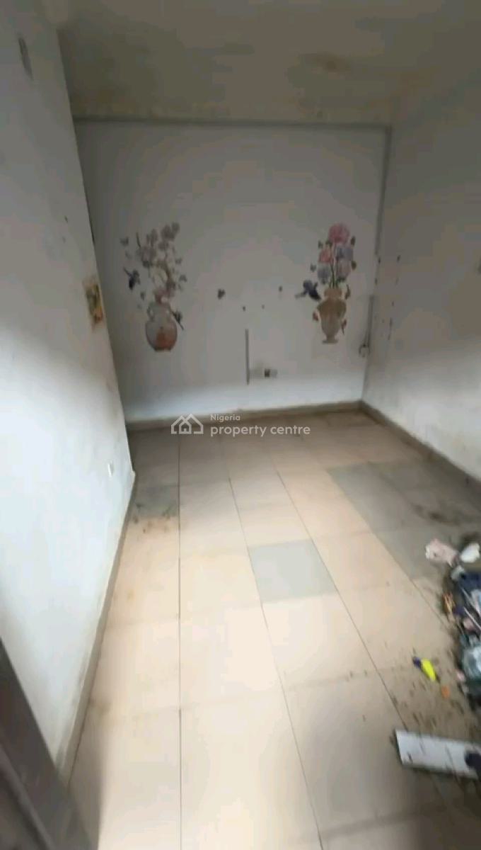 Neatly Used, Spacious and Standard Mini Flat in a Good Environment, Off Awoyokun, Onipanu, Shomolu, Lagos, Mini Flat (room and Parlour) for Rent