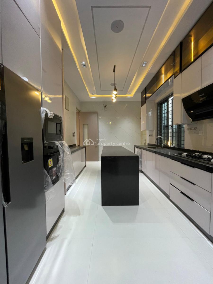 5 Bedroom Fully Detached Duplex with Bq and Pool, Lekki Phase 1, Lekki, Lagos, Detached Duplex for Sale